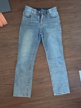 Women's Slim Straight Blue Jeans